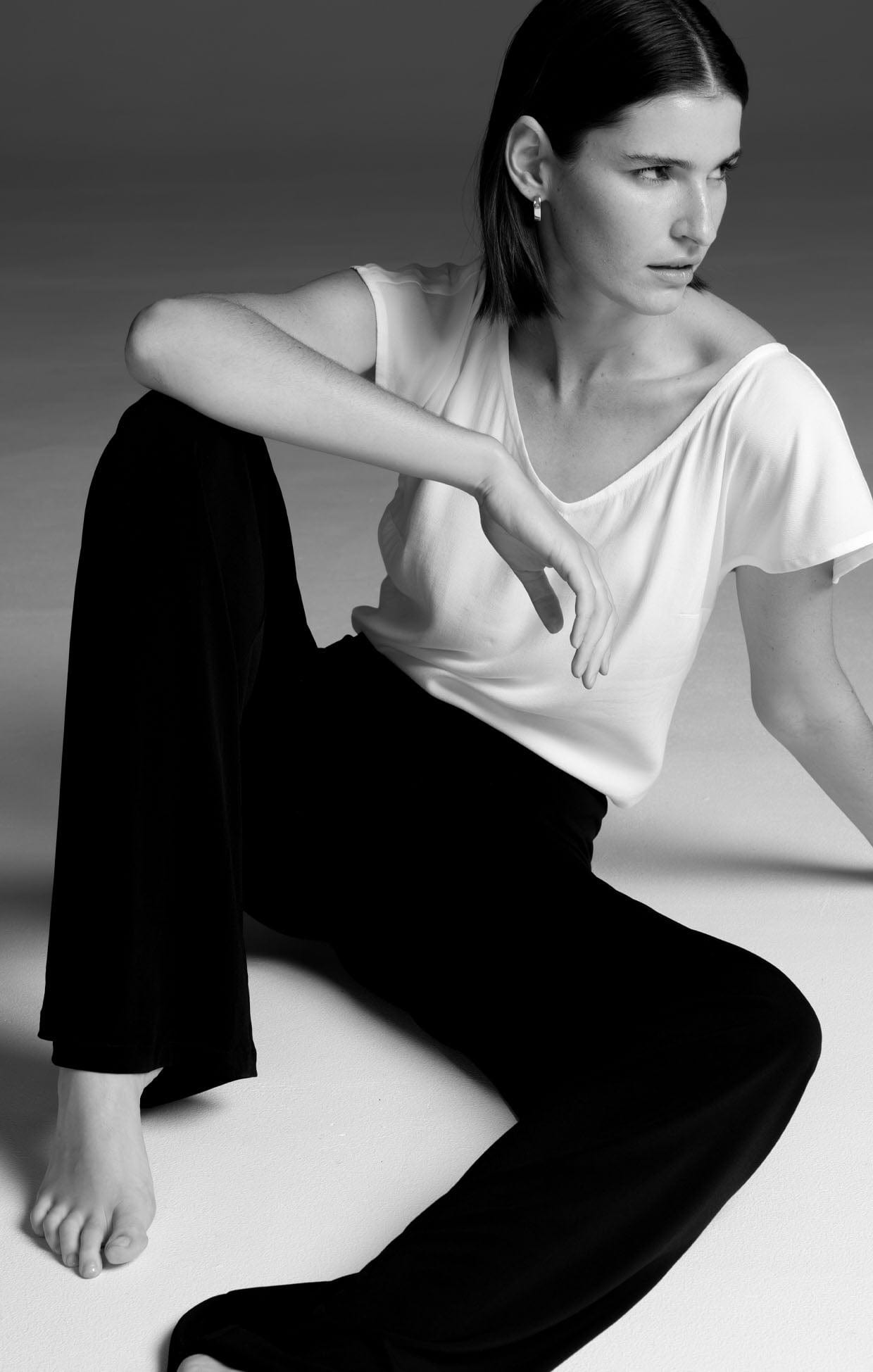 Pants Multi Occasion SEAMLESS PANT IN NAVY