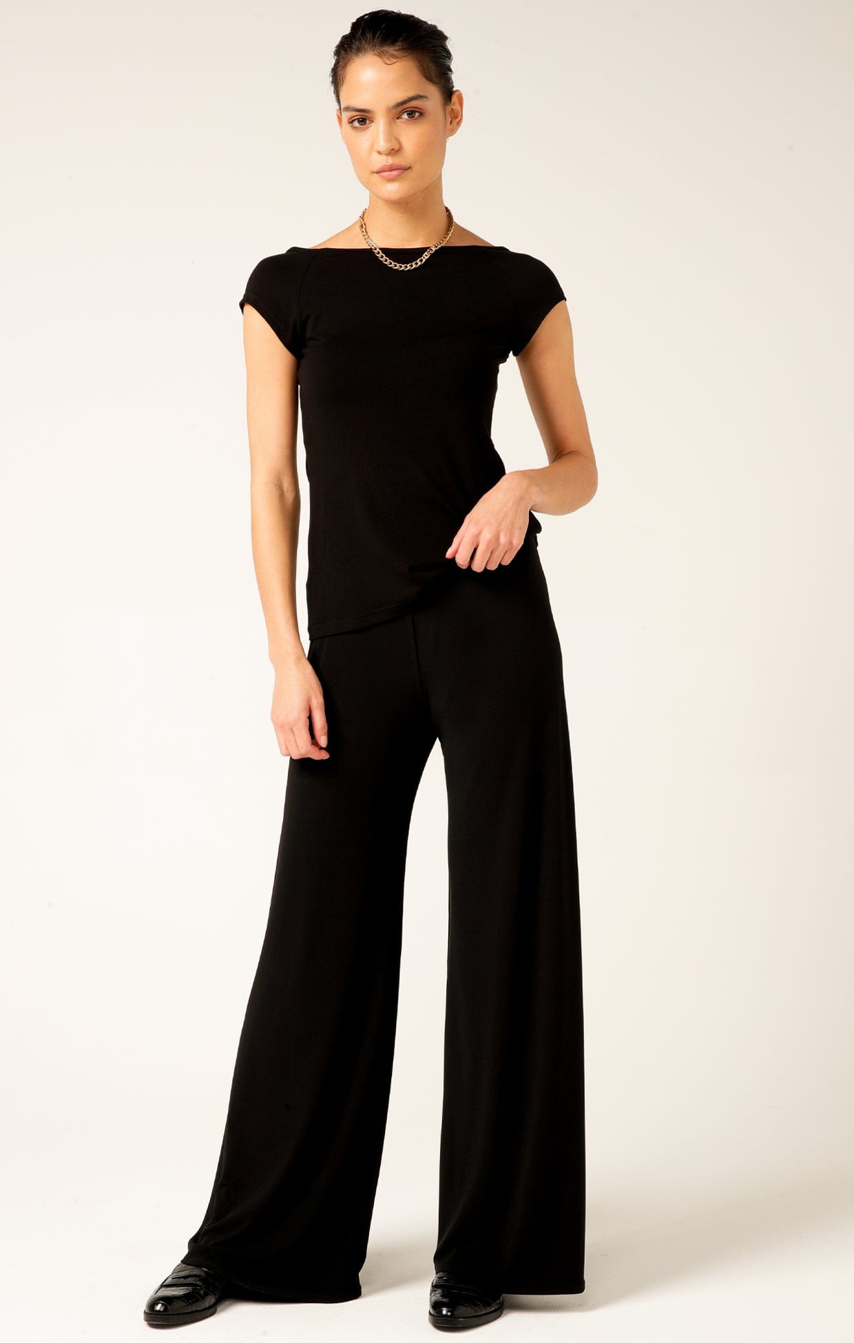 Tops Multi Occasion CAP SLEEVE TOP IN BLACK