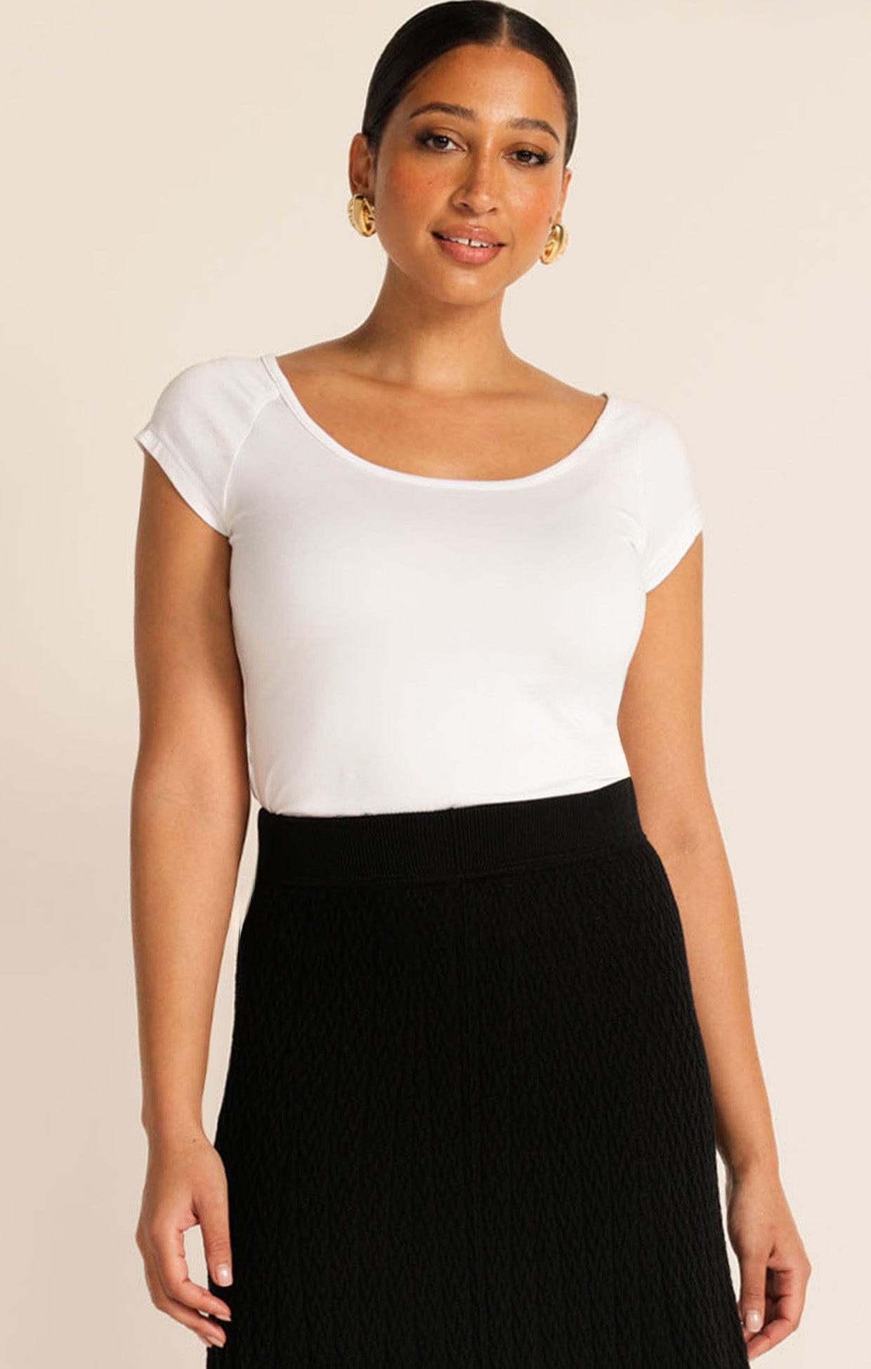 Tops Multi Occasion CAP SLEEVE TOP IN WHITE