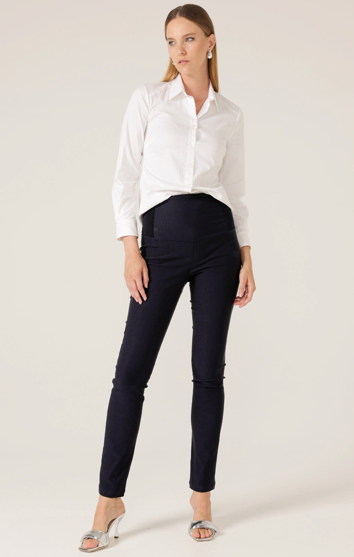 Skinny Pant in Navy SACHA DRAKE1
