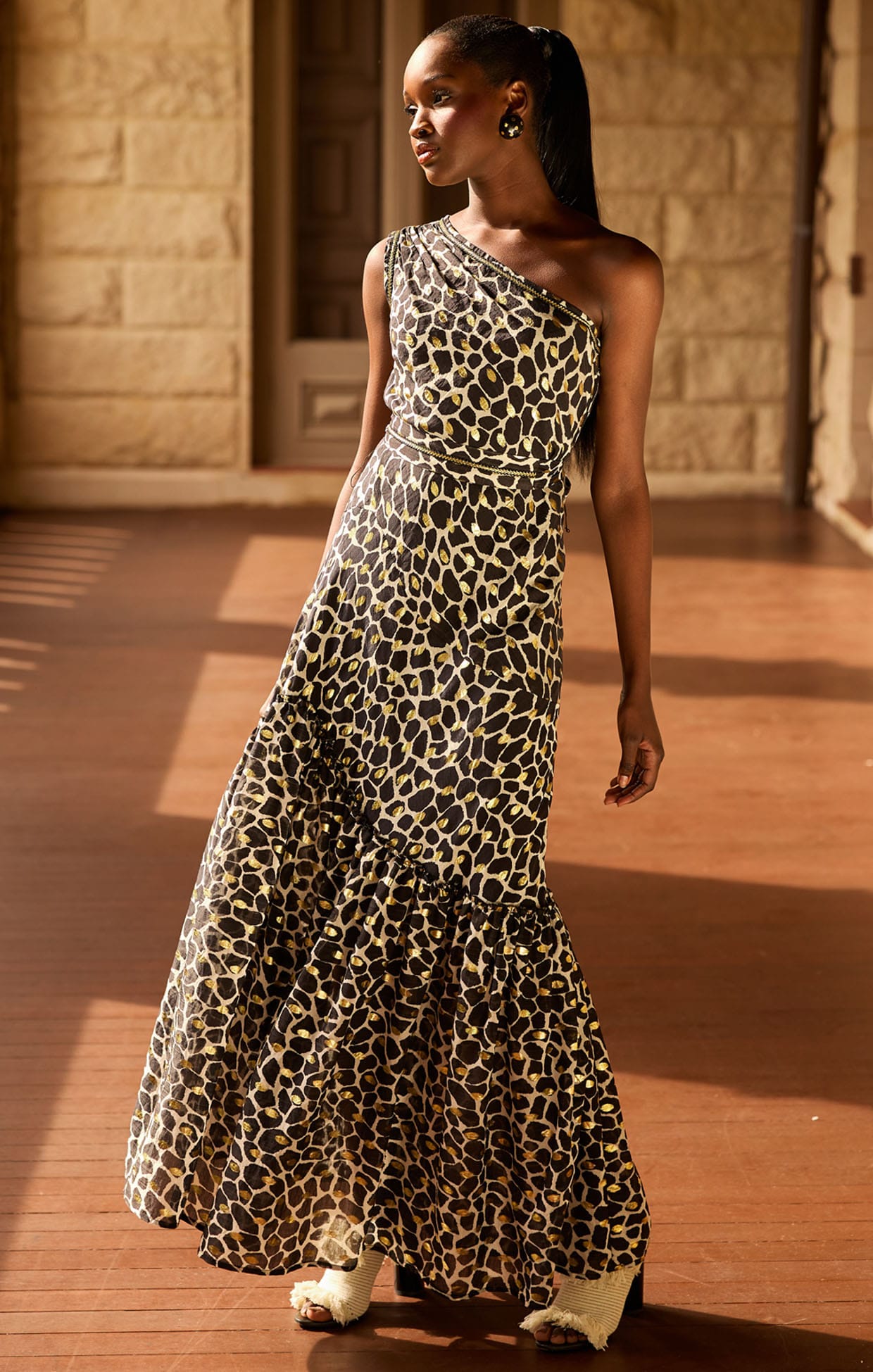 dress black and gold one