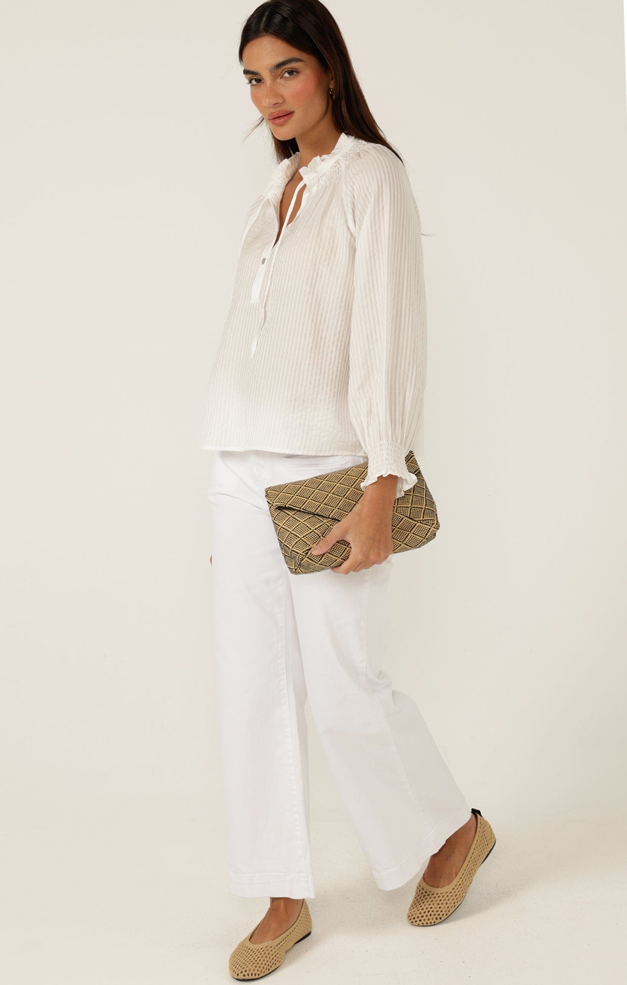 Tops JUST CHILLIN TOP IN WHITE