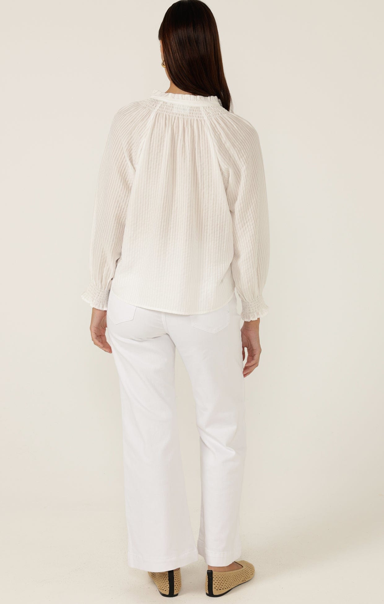 Tops JUST CHILLIN TOP IN WHITE