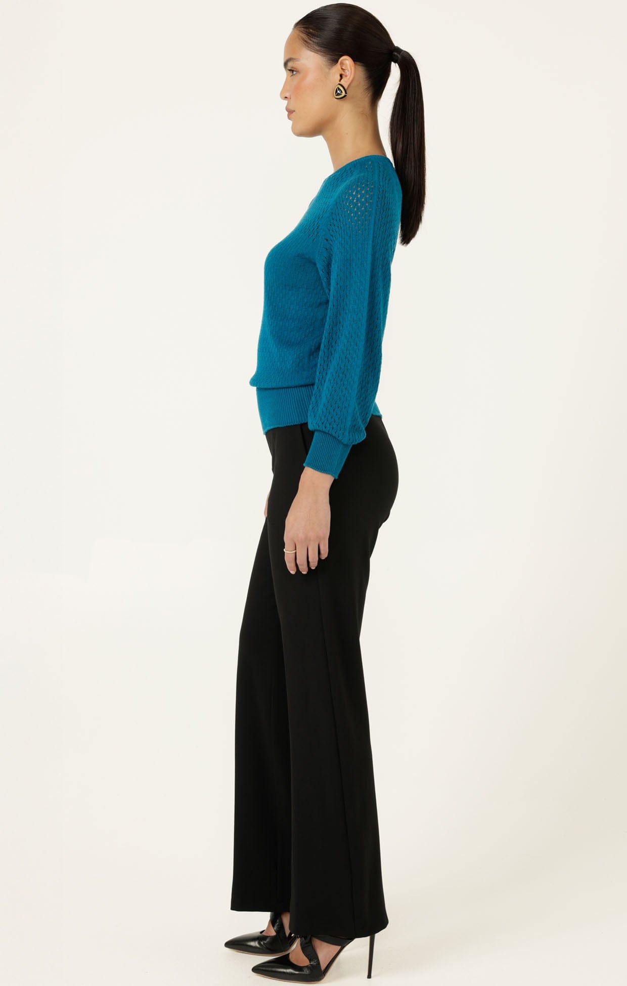 Knitwear LONG SLEEVE RIPPLE KNIT TOP IN CERULEAN BLUE