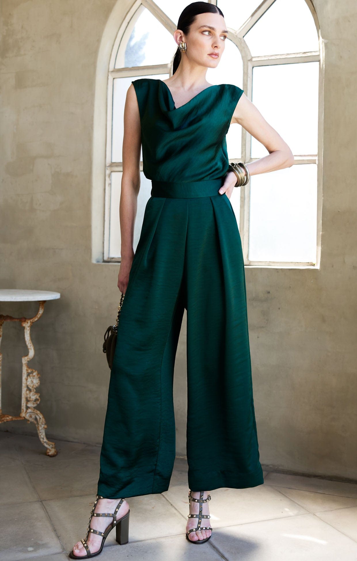 Pants LUXE PLEATED TROUSER IN EMERALD