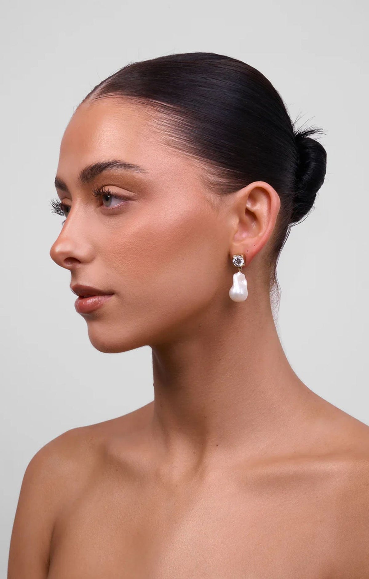 Earrings OS / PEARL SALLIE GOLD PEARL EARRINGS