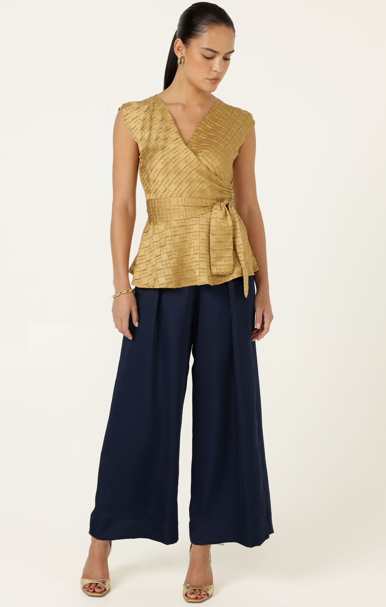 Tops SYLVIA TOP IN GOLD