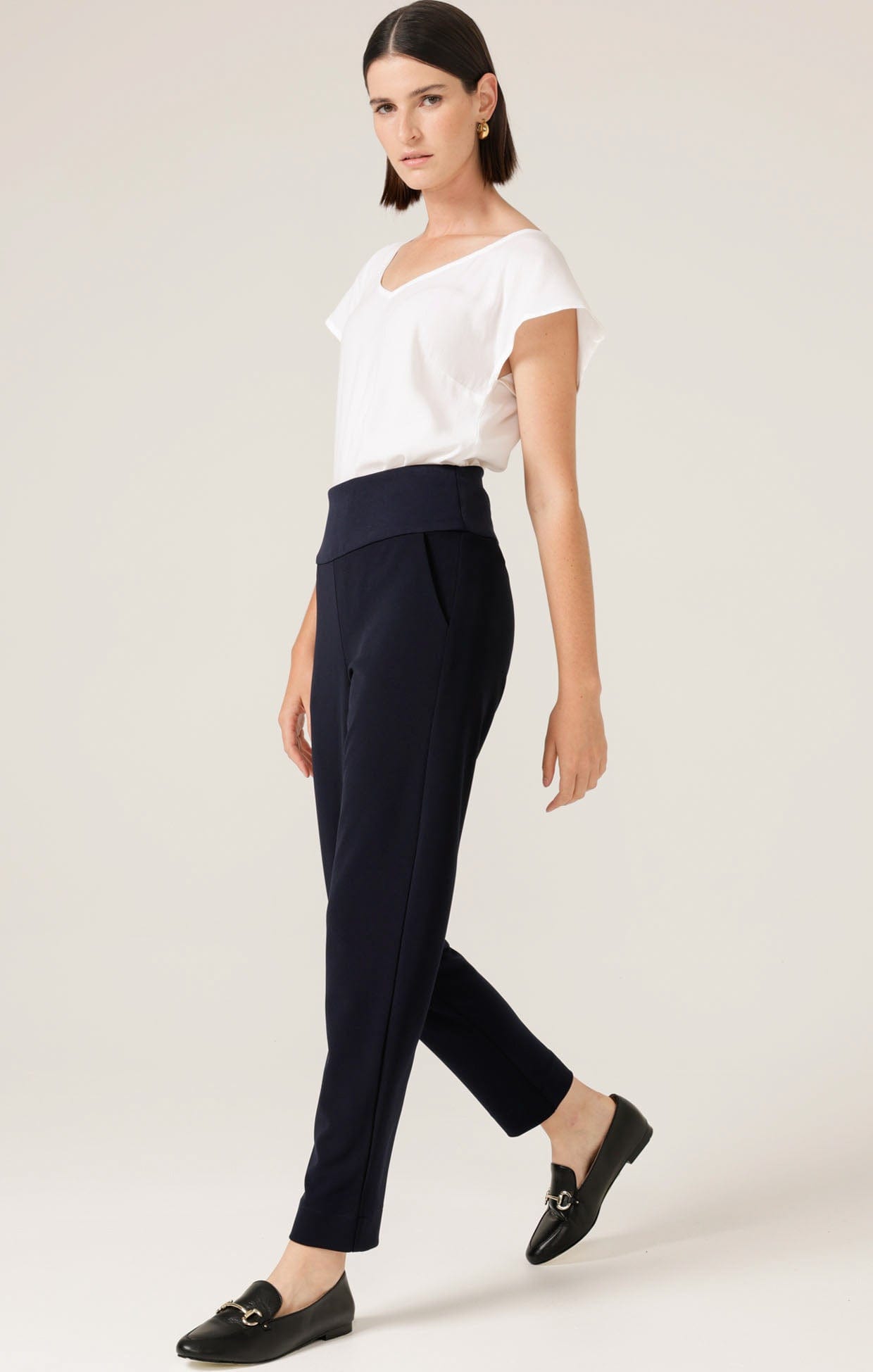 Pants Multi Occasion TAPERED LEG PANT IN NAVY