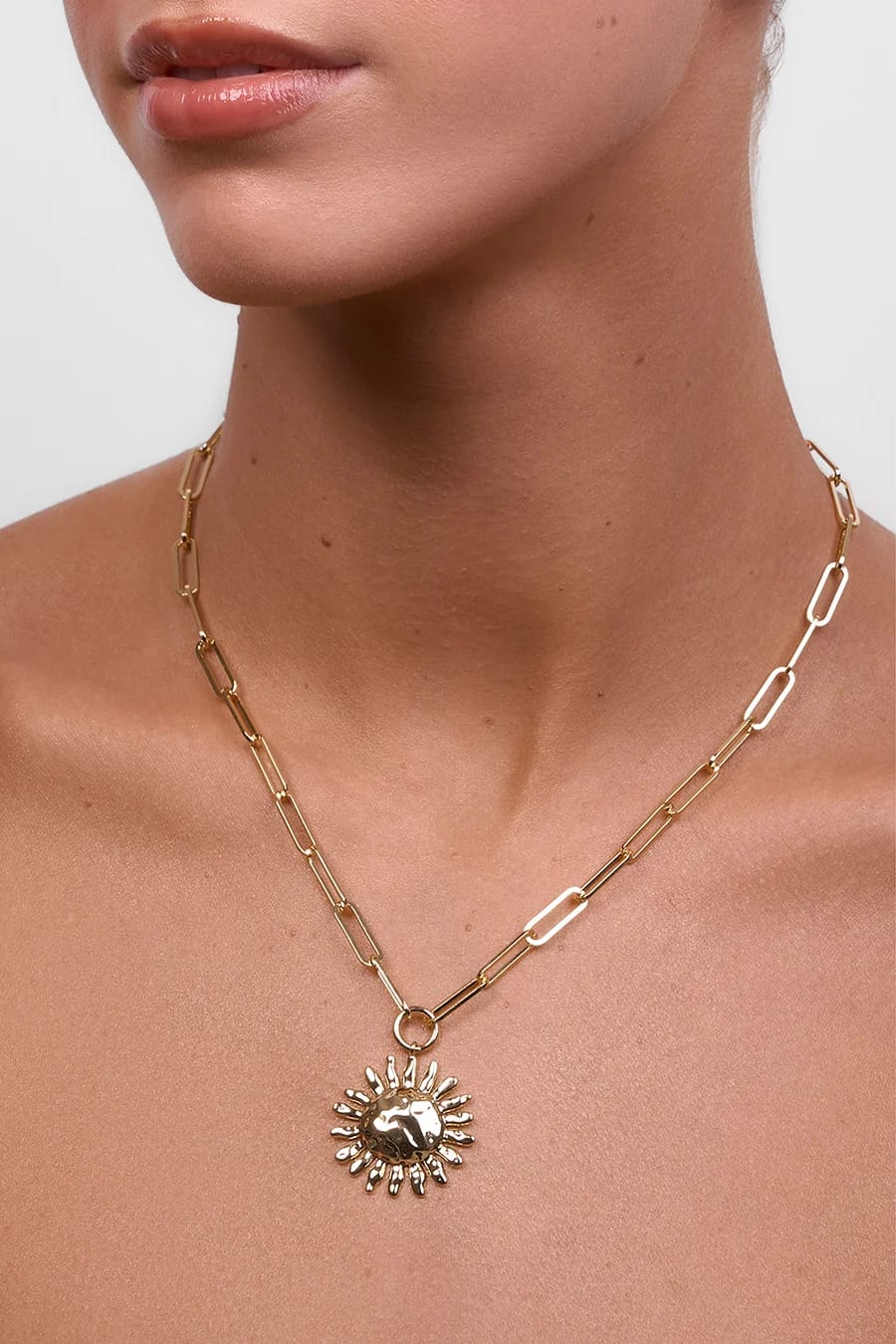 Necklaces OS / GOLD SUMMER SUN NECKLACE IN GOLD