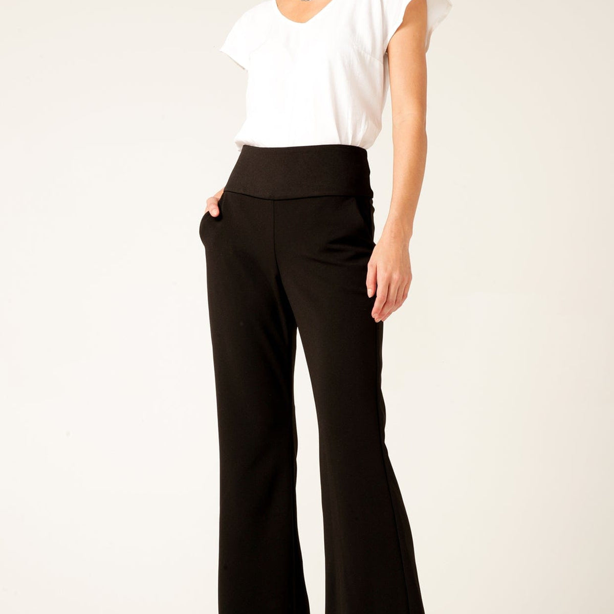 LR_CLASSICTROUSERINBLACKWITHAN