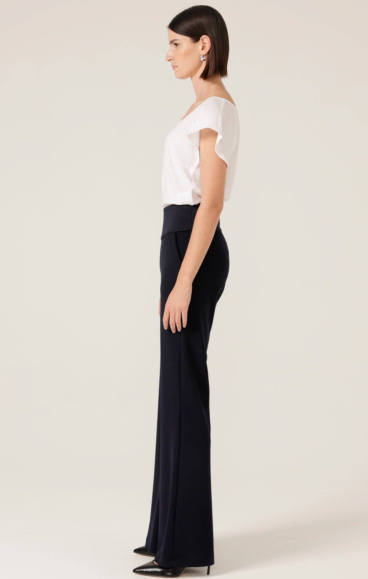 Classic Wide-Leg Elegance Trouser in Navy - SACHA DRAKE