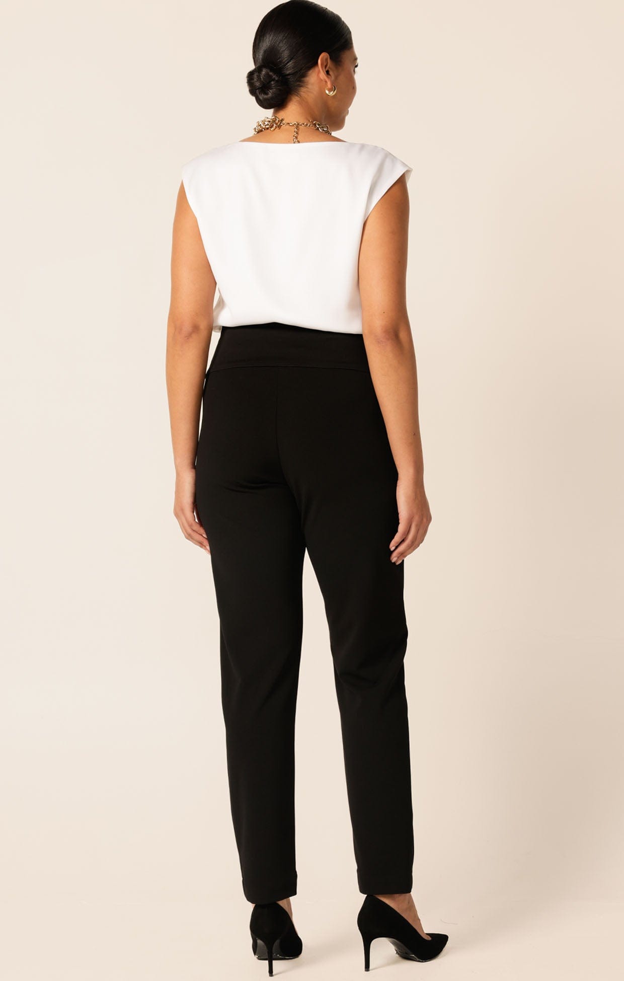 Pants Multi Occasion TAPERED LEG PANT IN BLACK
