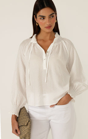 Tops JUST CHILLIN TOP IN WHITE