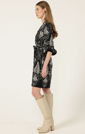 Dresses KIRRA SHIFT DRESS IN BLACK CREAM