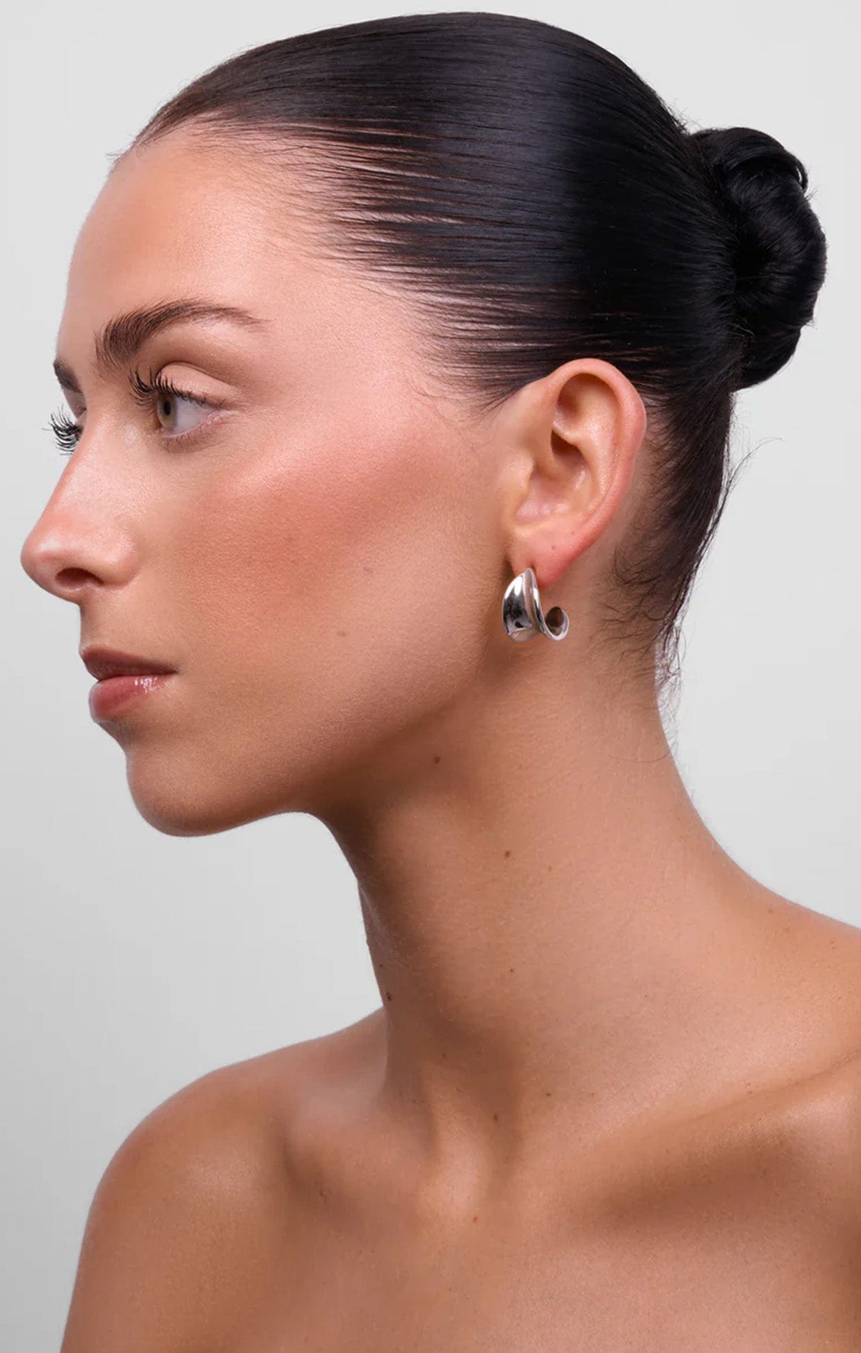 Earrings OS / SILVER LOGAN EARRING IN SILVER