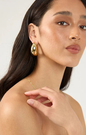 Earrings OS / GOLD MAGGIE EARRINGS IN GOLD