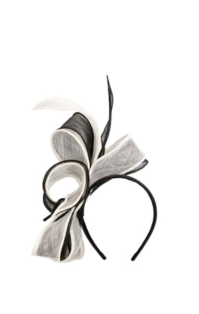 Headwear OS / BLACK AND WHITE PENELOPE SINAMAY FASCINATOR IN BLACK AND WHITE