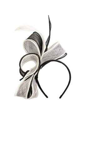 Headwear OS / BLACK AND WHITE PENELOPE SINAMAY FASCINATOR IN BLACK AND WHITE