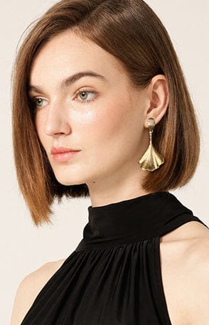 Earrings OS / GOLD CRYSTAL REMI FAN EARRING IN GOLD CRYSTAL