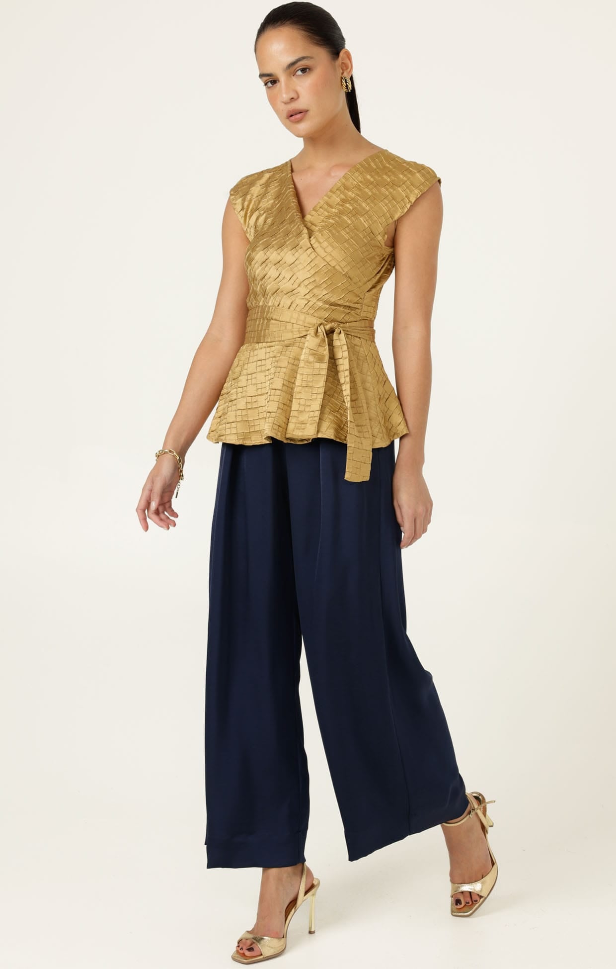 Tops SYLVIA TOP IN GOLD