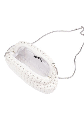 Bags OS / WHITE EVERLY HAND WOVEN CLUTCH BAG IN WHITE