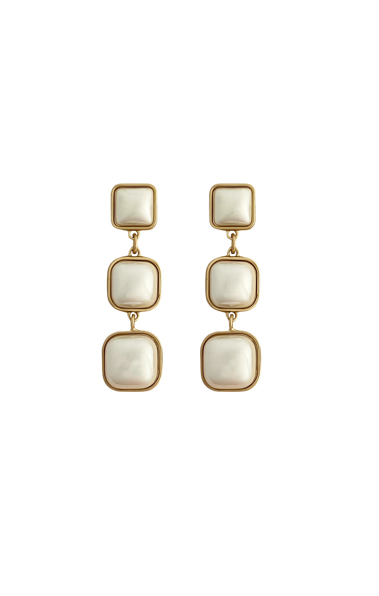 ACCESSORIES Earrings One Size / Neutral PEARL TRIO EVENT EARRINGS IN CREAM AND GOLD