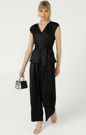 SYLVIA TOP IN BLACK