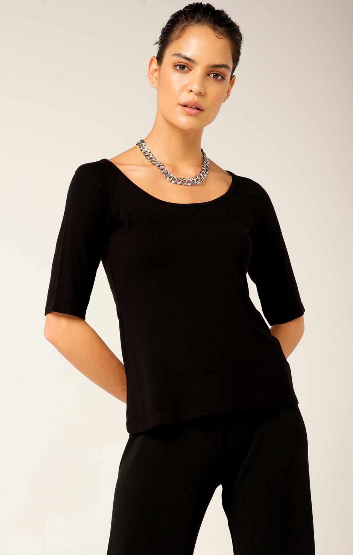 Tops Multi Occasion 3/4 SLEEVE TOP IN BLACK