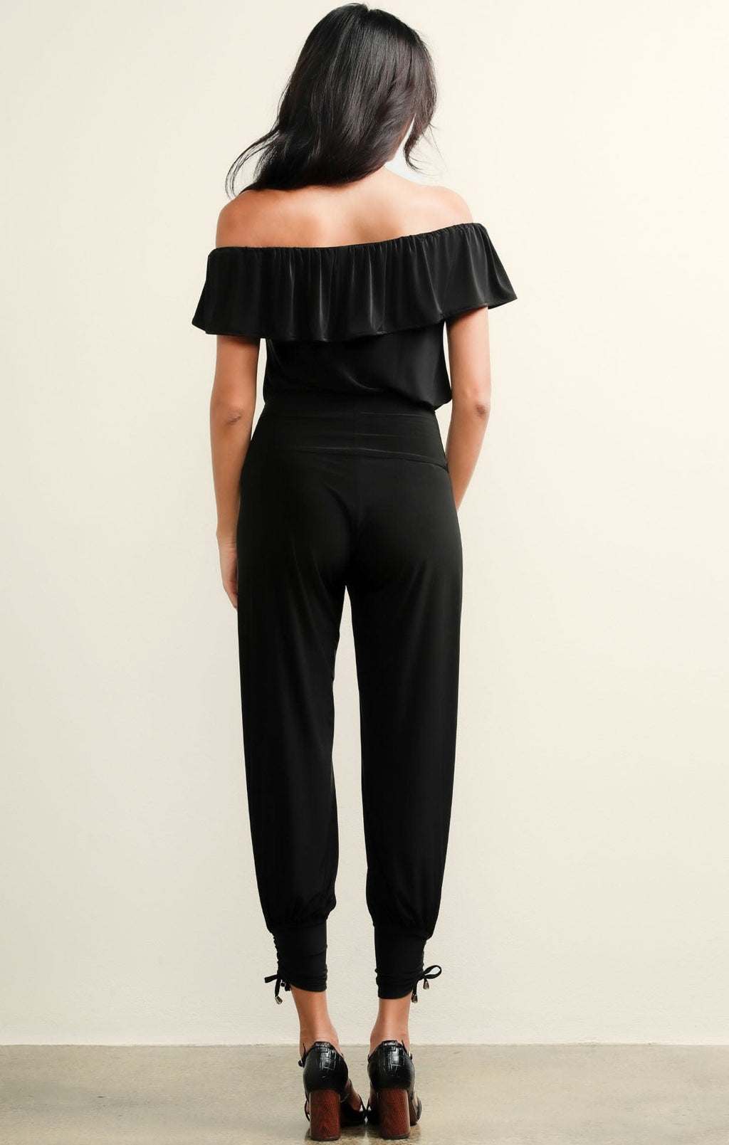 FRILL OFF SHOULDER TOP